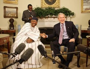 George Bush and Amadou Toumani Toure.jpg