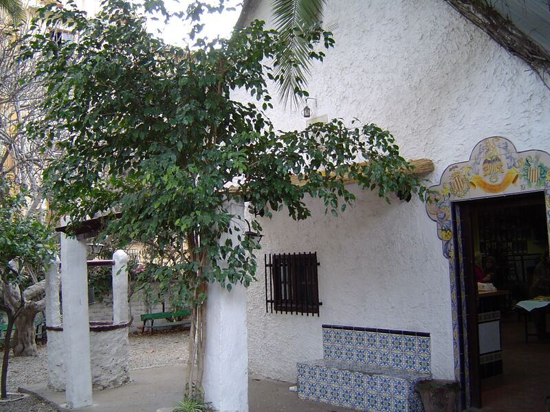 Archiu:BARRACA 1.jpg