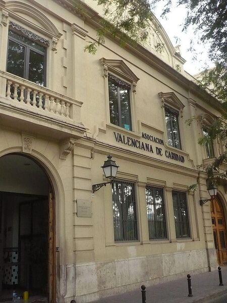 Archiu:Casa caridad valencia 2.JPG